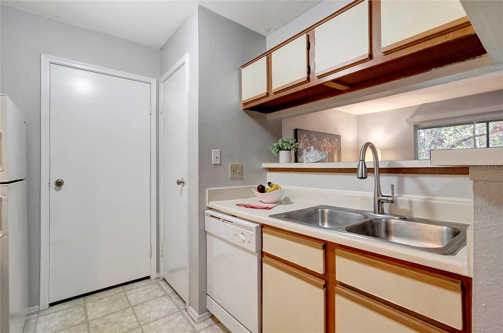 1400 GANDY BLVD N #1407, ST PETERSBURG, FL, 33702