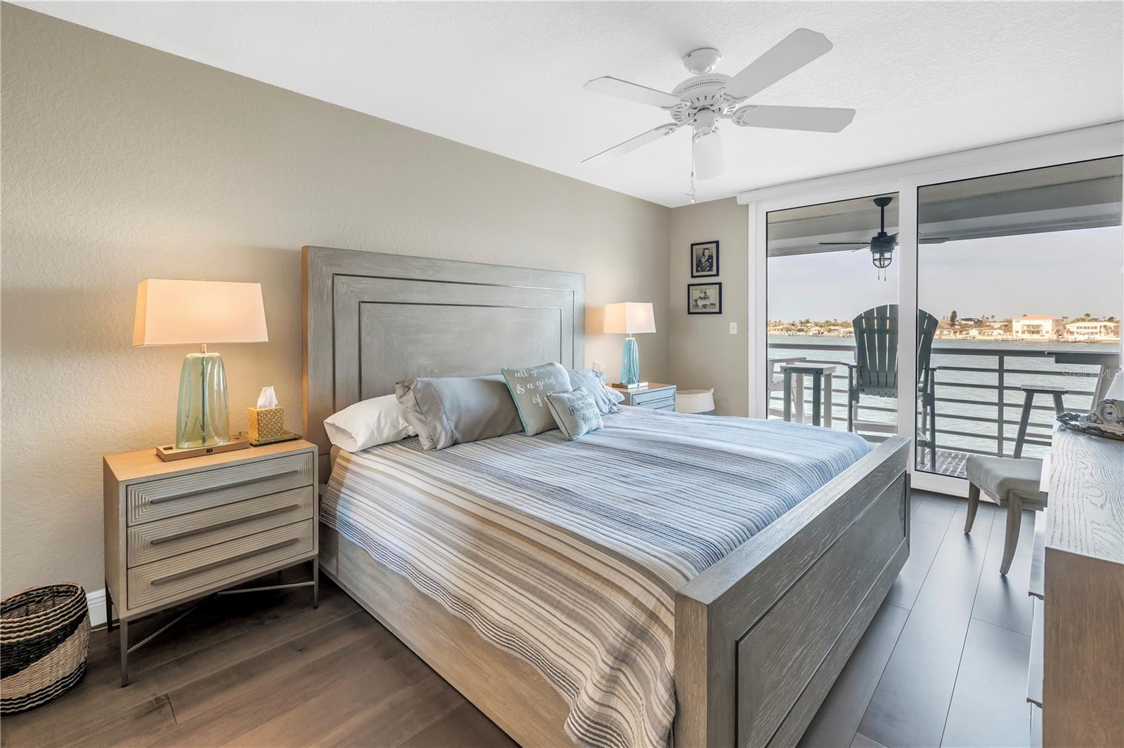 6093 BAHIA DEL MAR CIR #375, ST PETERSBURG, FL, 33715