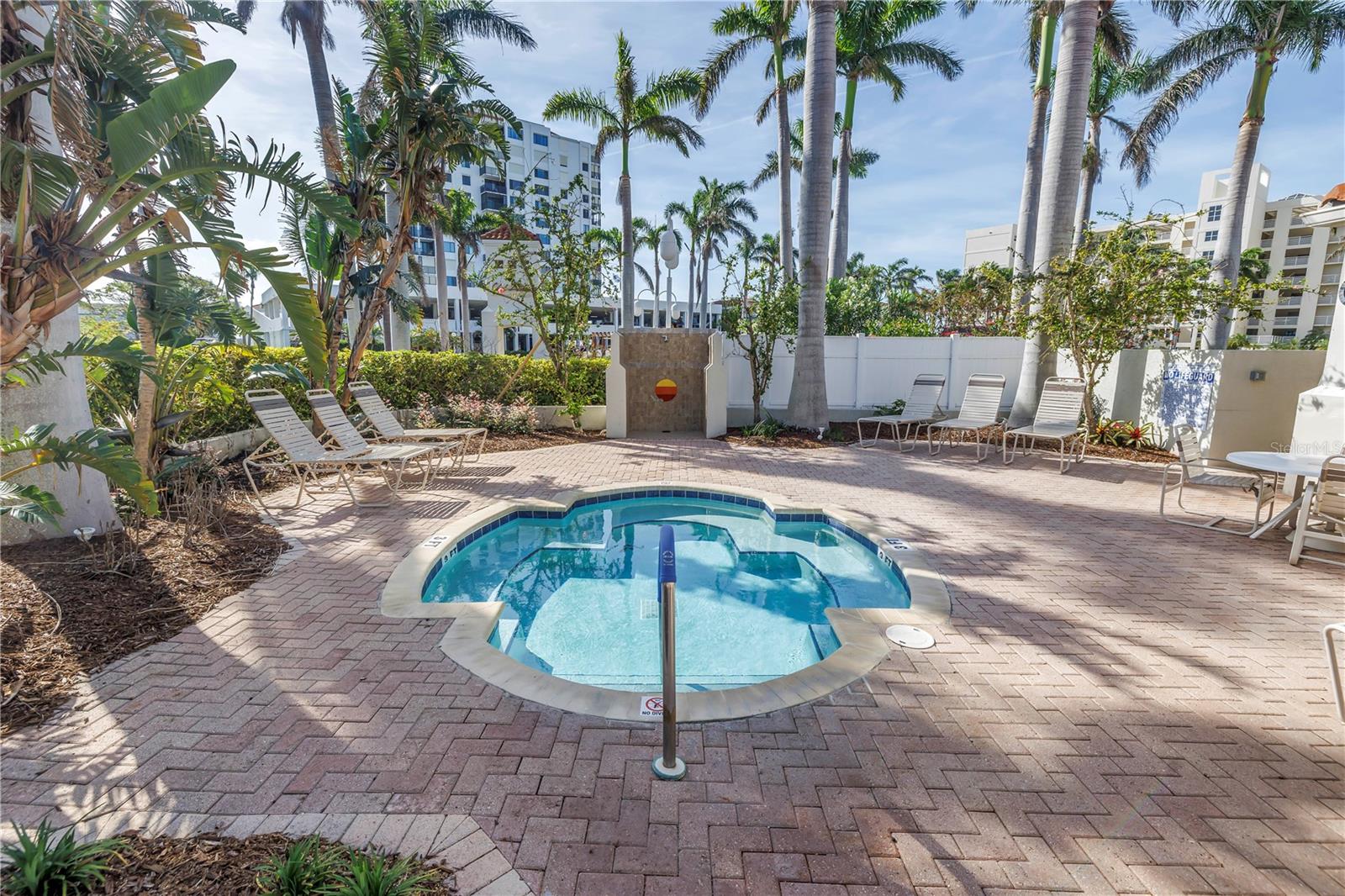 6093 BAHIA DEL MAR CIR #375, ST PETERSBURG, FL, 33715