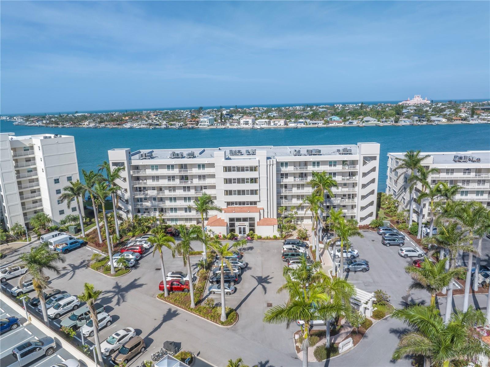 6093 BAHIA DEL MAR CIR #375, ST PETERSBURG, FL, 33715