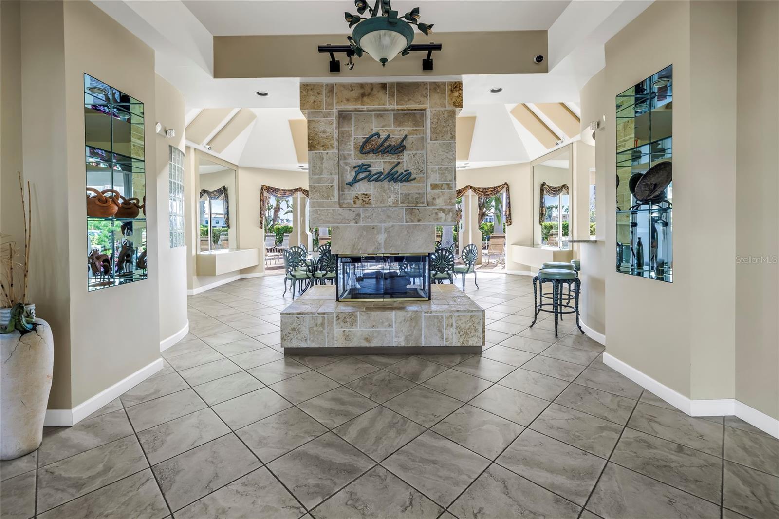6093 BAHIA DEL MAR CIR #375, ST PETERSBURG, FL, 33715