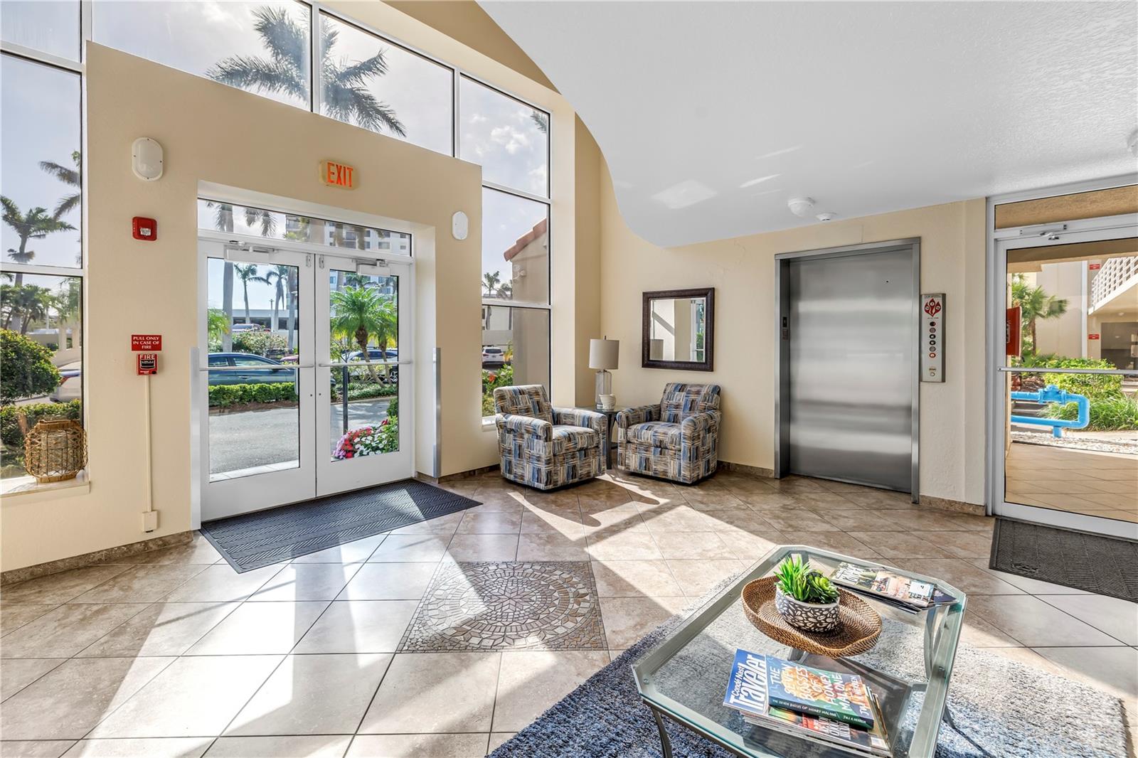 6093 BAHIA DEL MAR CIR #375, ST PETERSBURG, FL, 33715