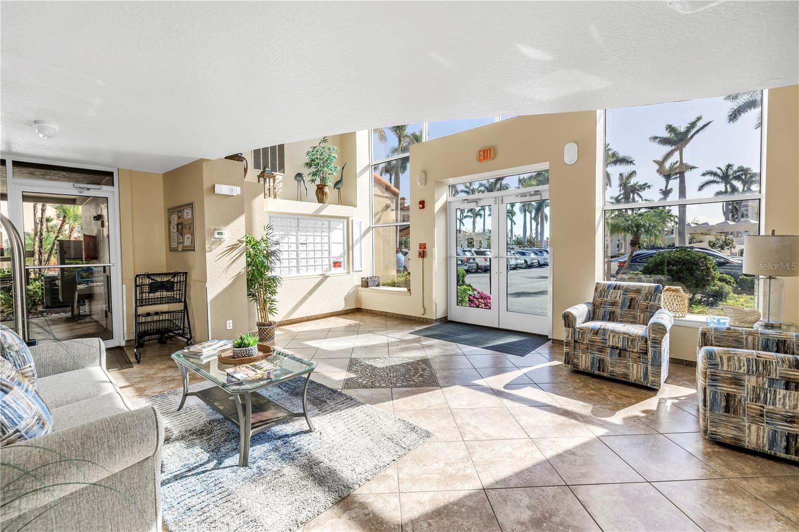 6093 BAHIA DEL MAR CIR #375, ST PETERSBURG, FL, 33715