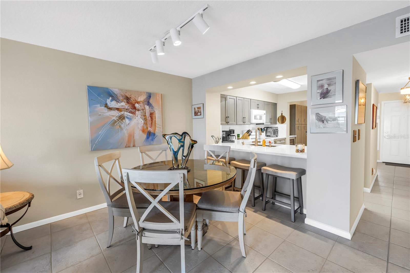 6093 BAHIA DEL MAR CIR #375, ST PETERSBURG, FL, 33715
