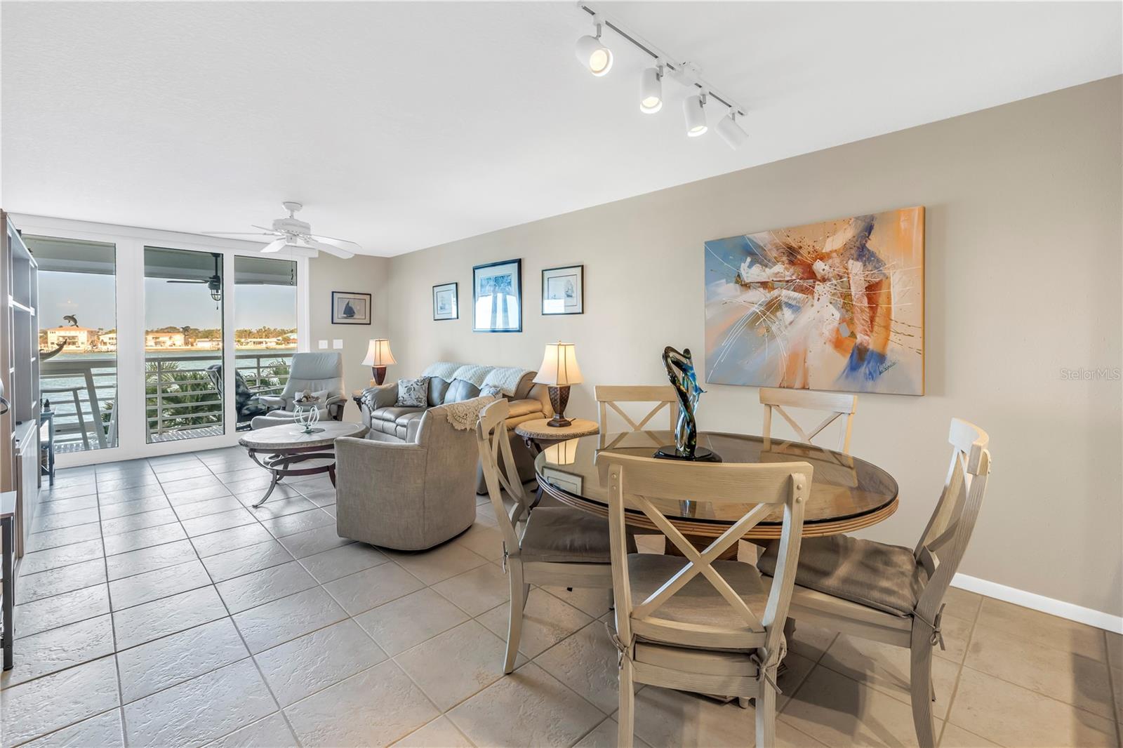 6093 BAHIA DEL MAR CIR #375, ST PETERSBURG, FL, 33715