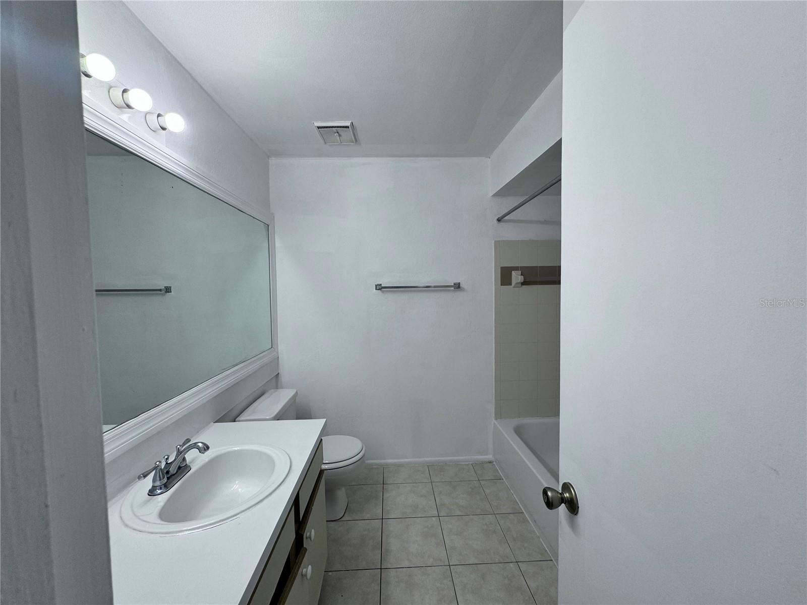 1908 LAKE ATRIUMS CIR #20, ORLANDO, FL, 32839