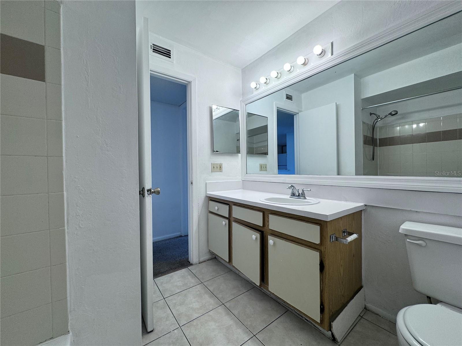 1908 LAKE ATRIUMS CIR #20, ORLANDO, FL, 32839
