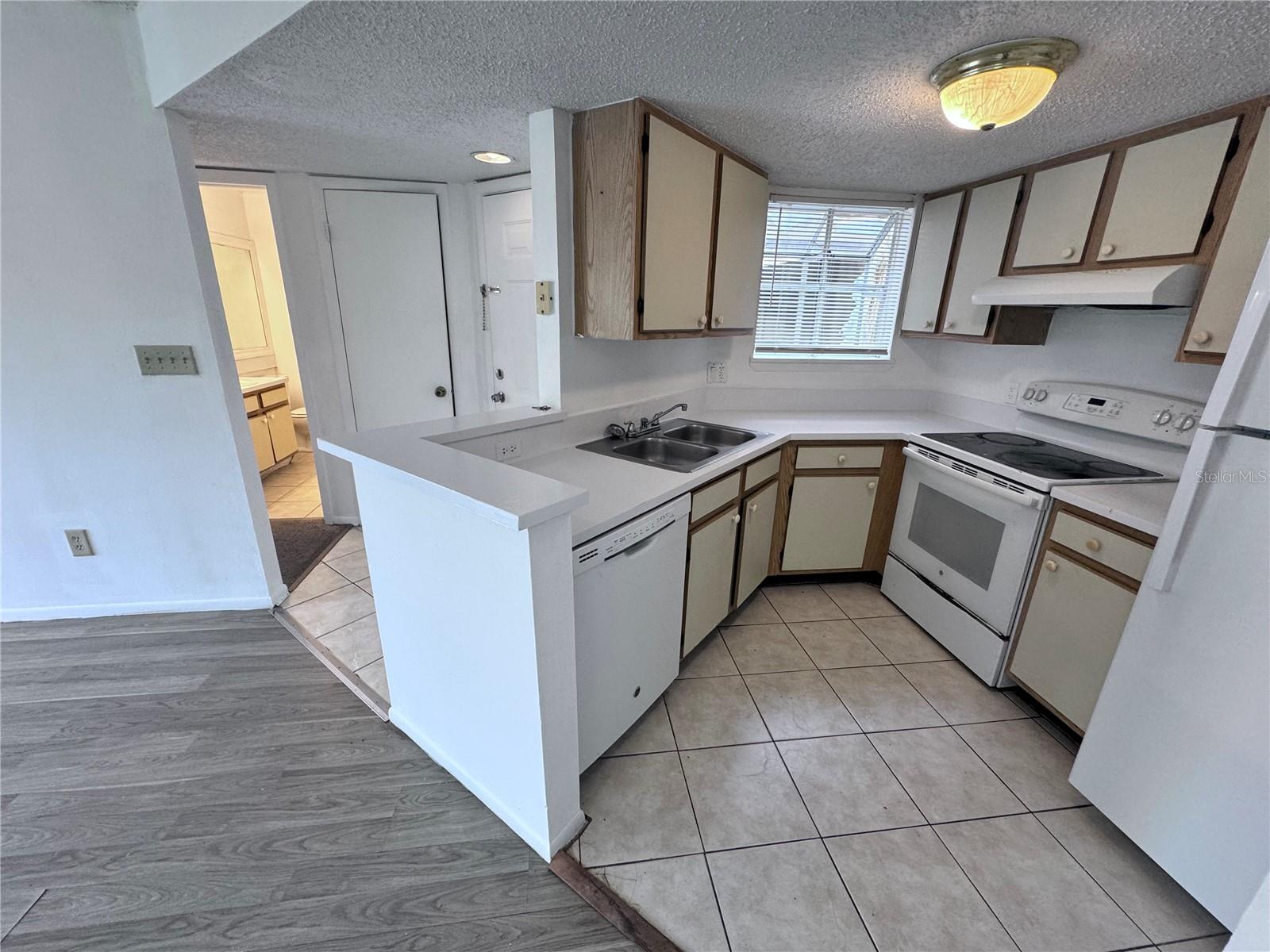 1908 LAKE ATRIUMS CIR #20, ORLANDO, FL, 32839