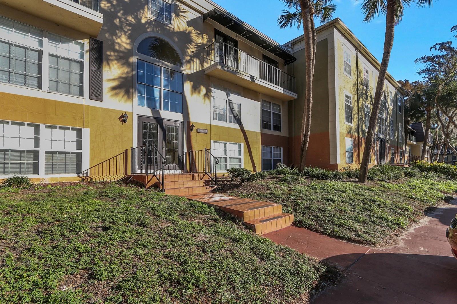 4017 VERSAILLES DR #4017F, ORLANDO, FL, 32808