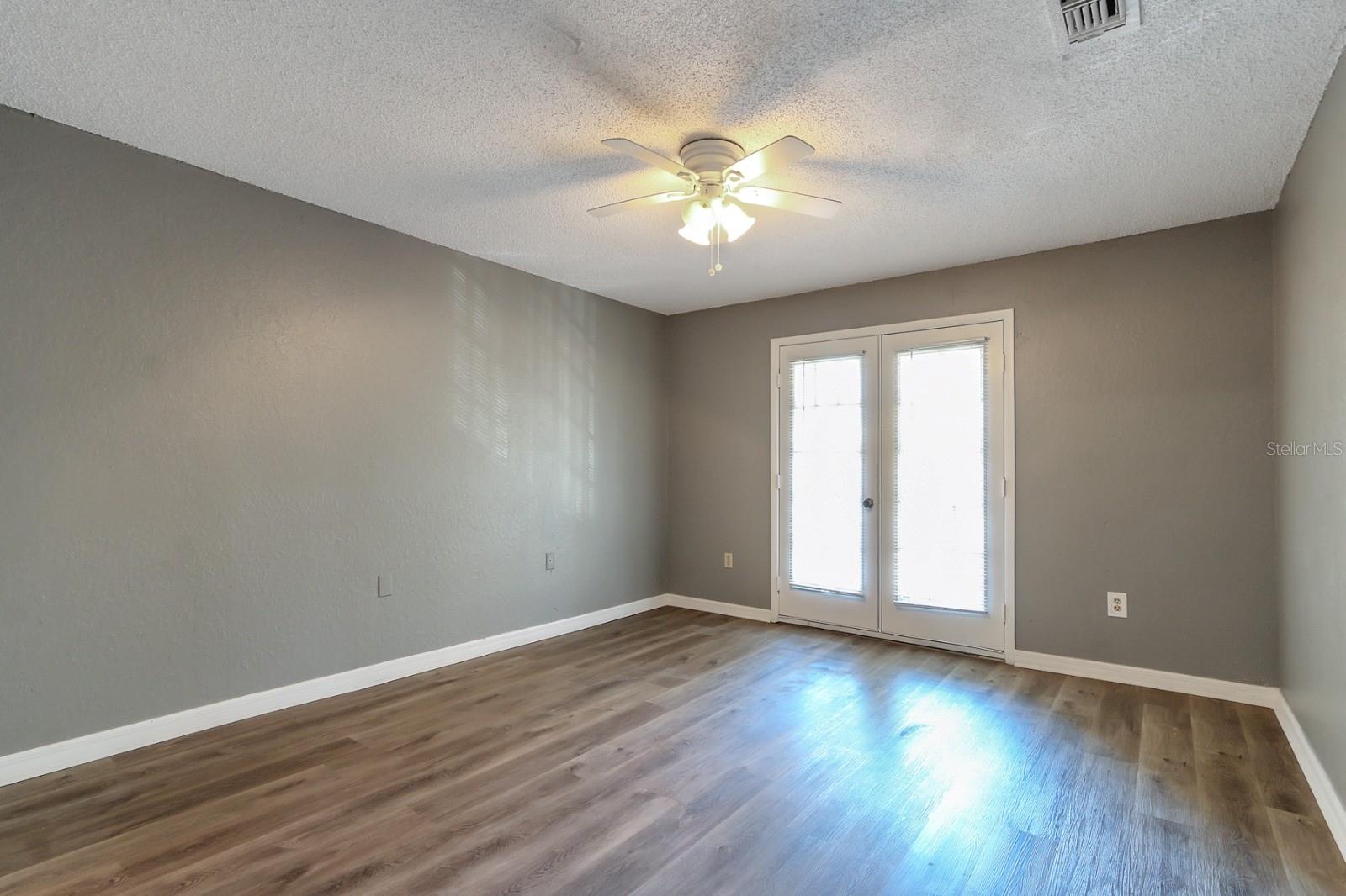 4017 VERSAILLES DR #4017F, ORLANDO, FL, 32808