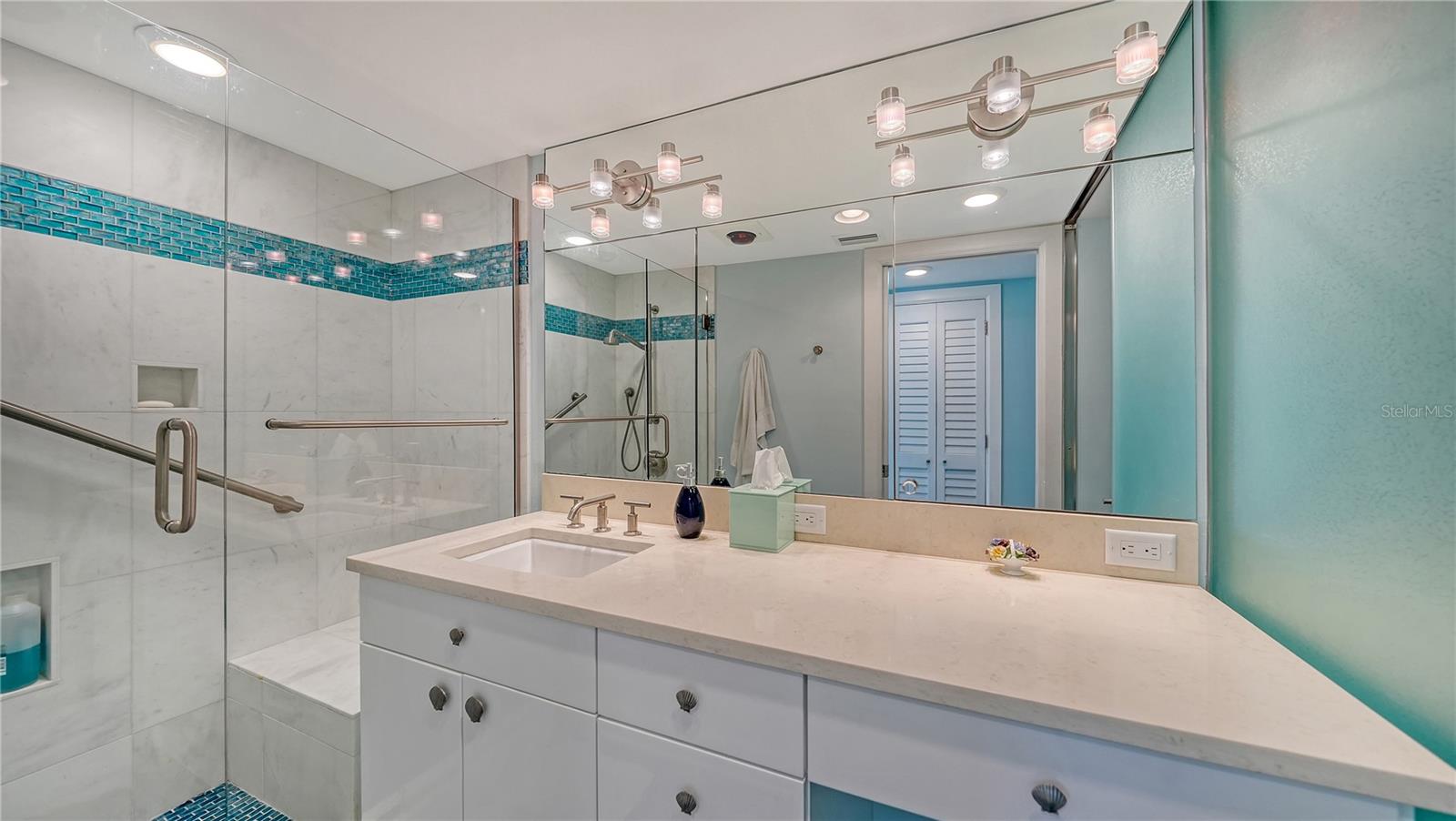 1000 LONGBOAT CLUB RD #401, LONGBOAT KEY, FL, 34228