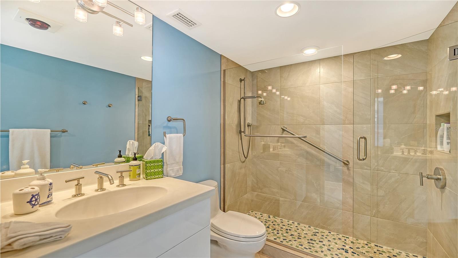 1000 LONGBOAT CLUB RD #401, LONGBOAT KEY, FL, 34228