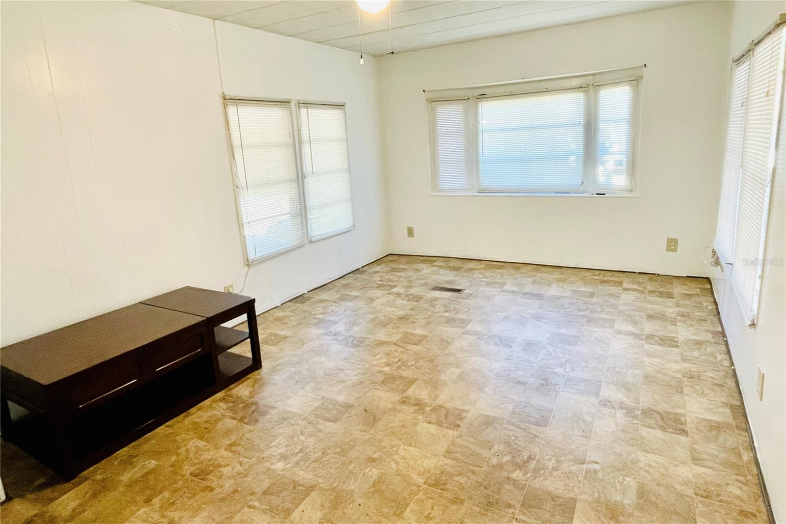 2613 HOLLY PLACE, LEESBURG, FL, 34748