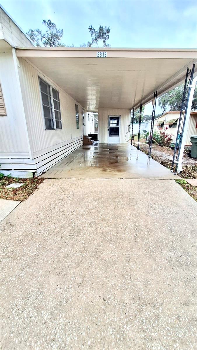 2613 HOLLY PLACE, LEESBURG, FL, 34748