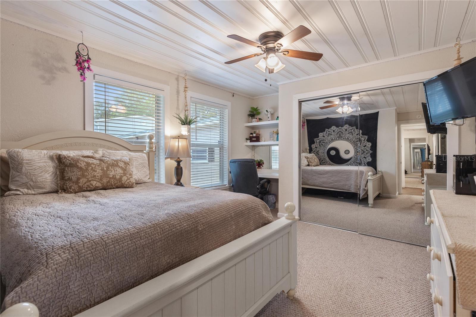 1860 LAKE MARKHAM RD, SANFORD, FL, 32771