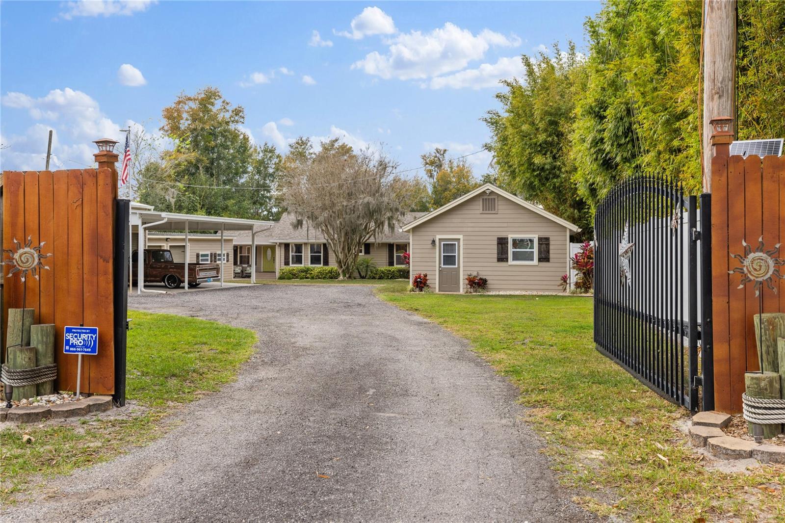 1860 LAKE MARKHAM RD, SANFORD, FL, 32771