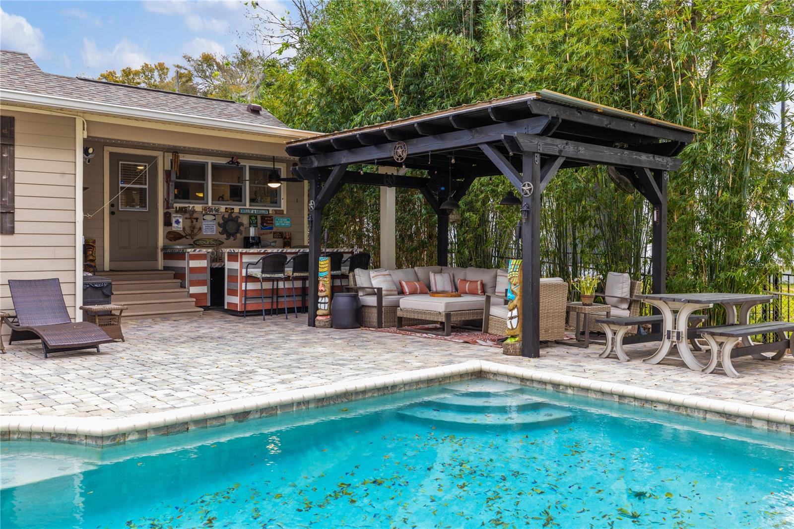 1860 LAKE MARKHAM RD, SANFORD, FL, 32771