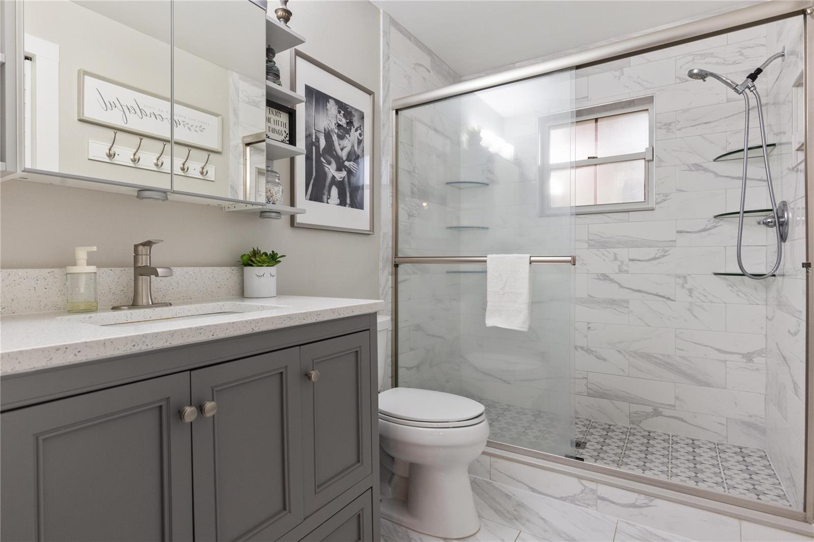 1860 LAKE MARKHAM RD, SANFORD, FL, 32771