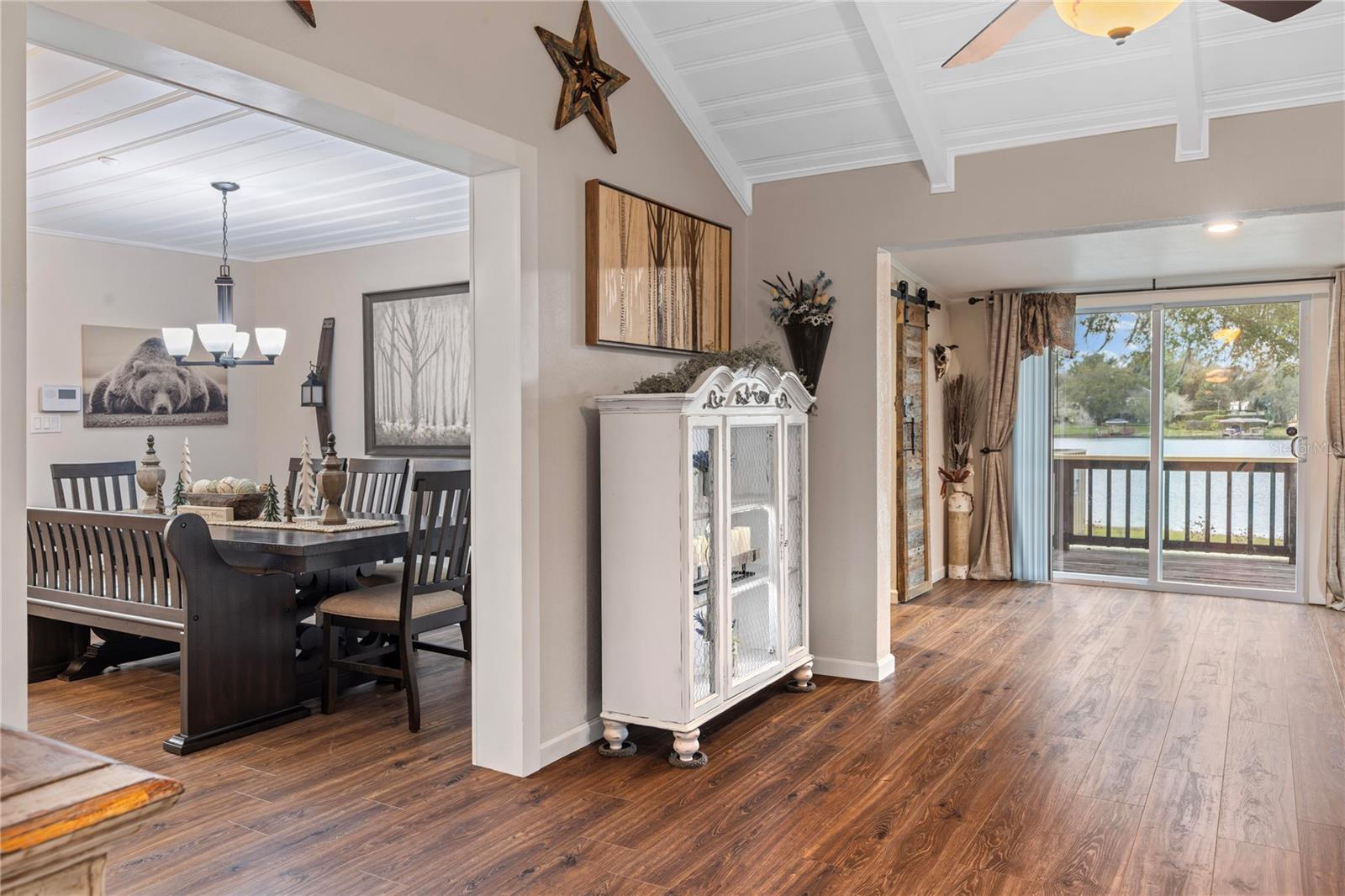 1860 LAKE MARKHAM RD, SANFORD, FL, 32771