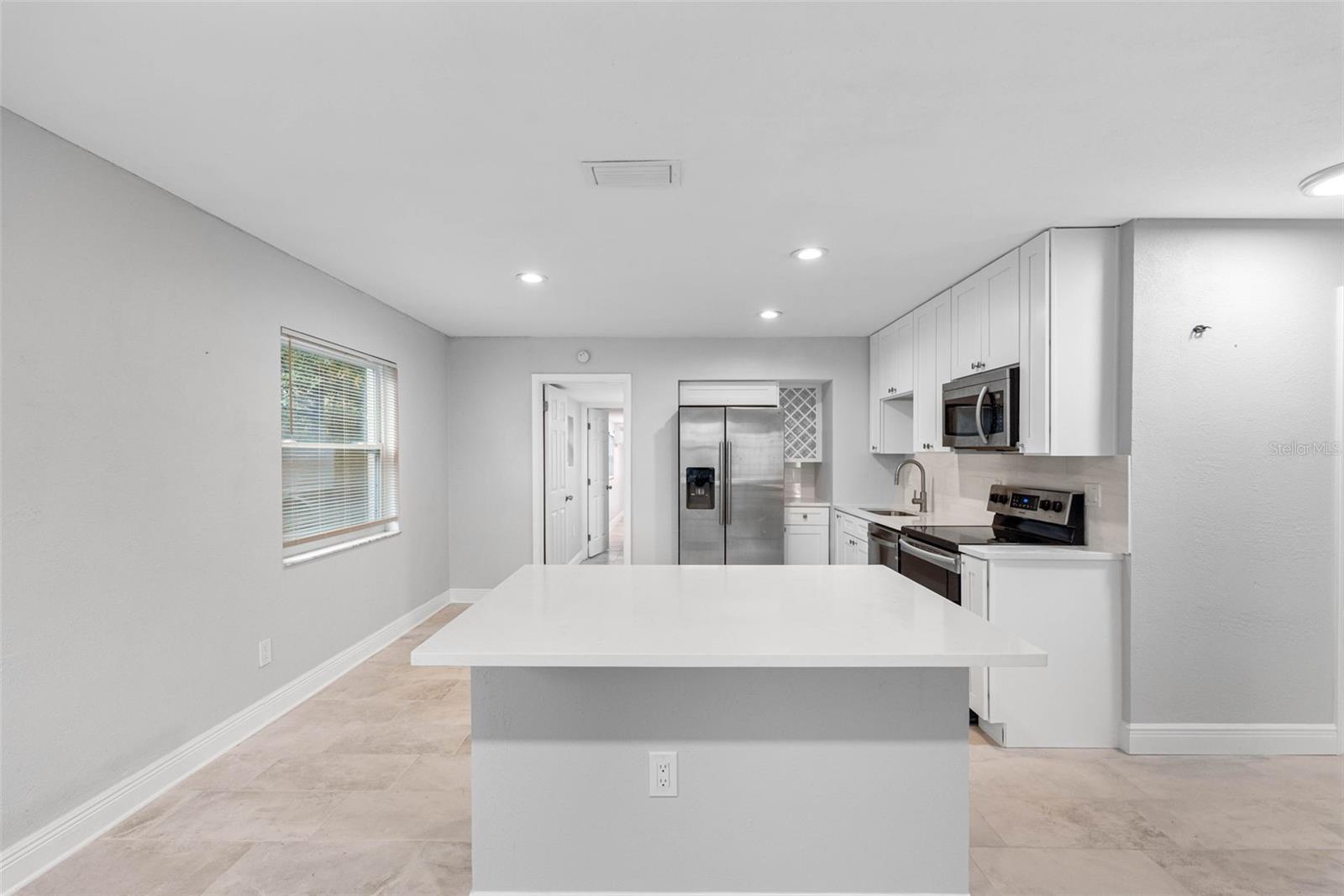 5712 17TH AVE N, ST PETERSBURG, FL, 33710