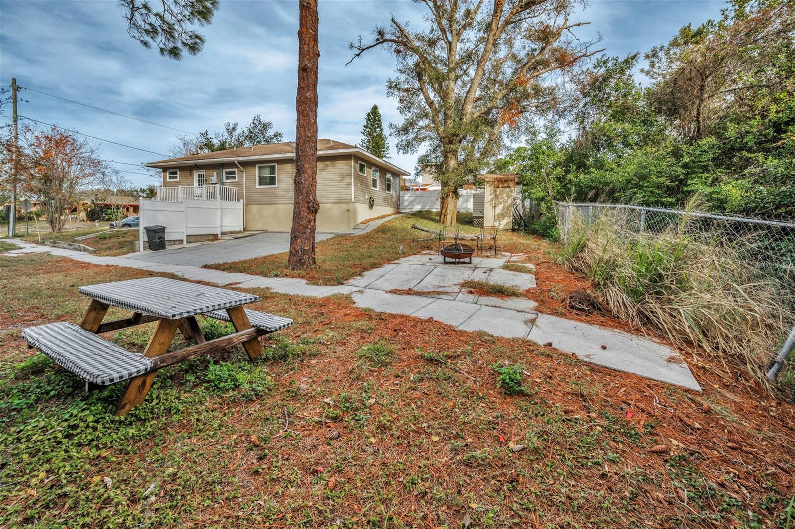 1512 BIG BASS DR, TARPON SPRINGS, FL, 34689