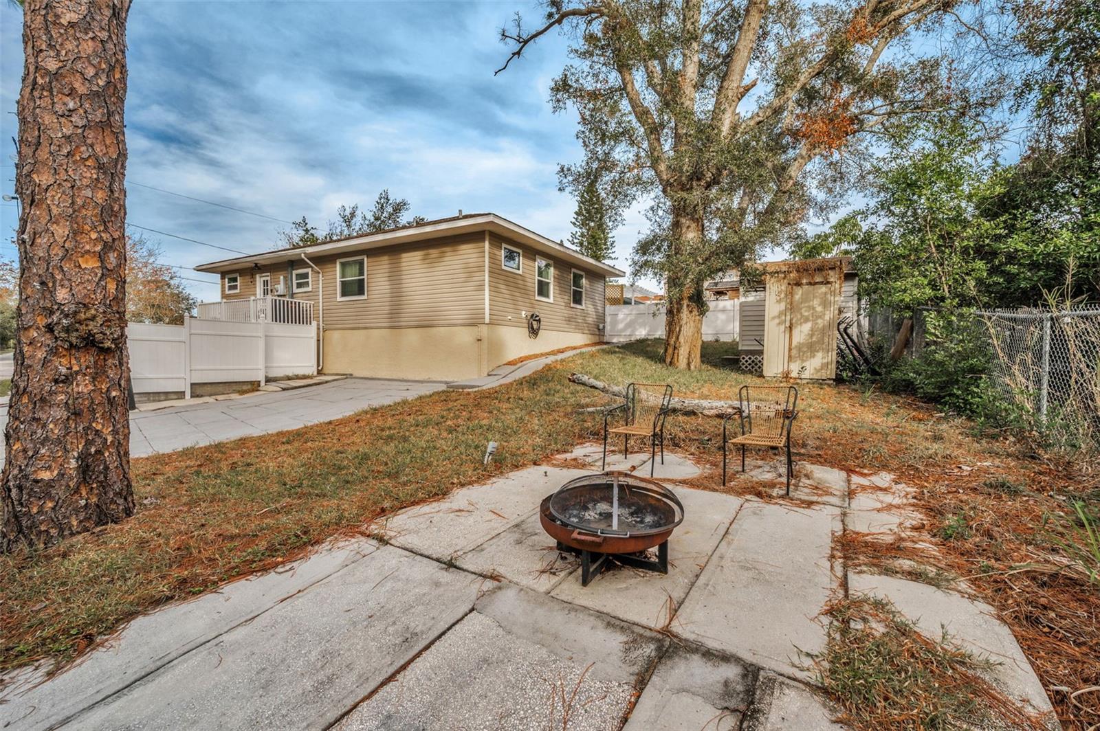 1512 BIG BASS DR, TARPON SPRINGS, FL, 34689