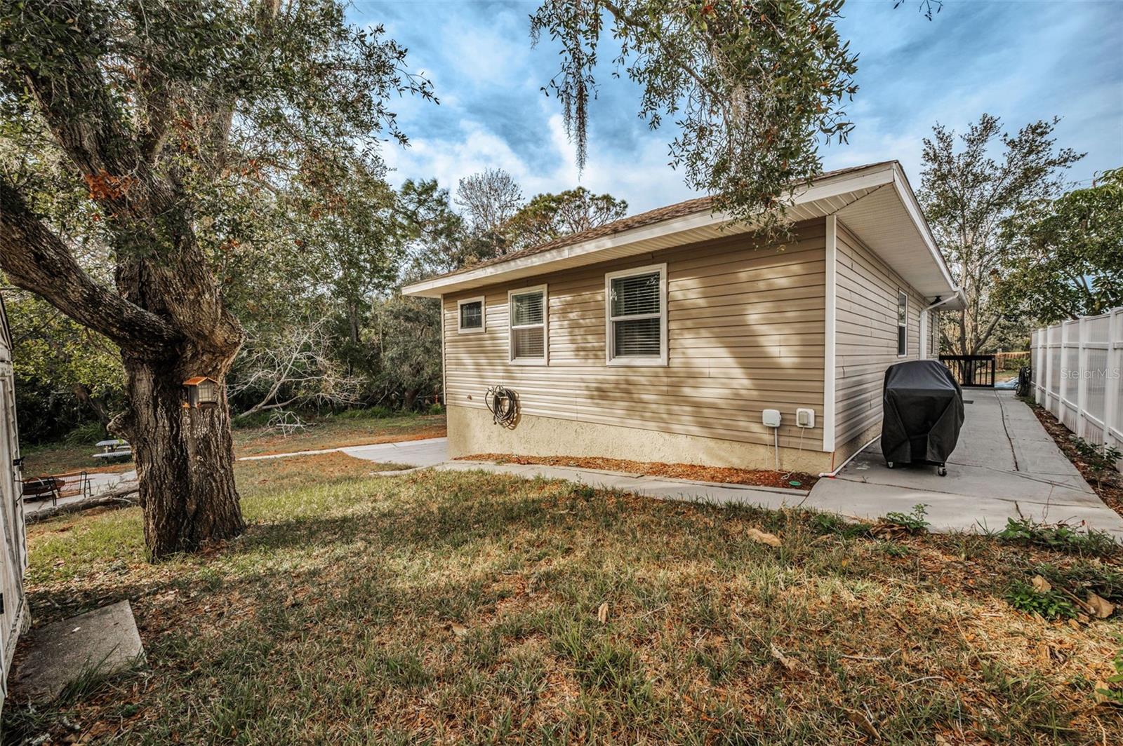 1512 BIG BASS DR, TARPON SPRINGS, FL, 34689