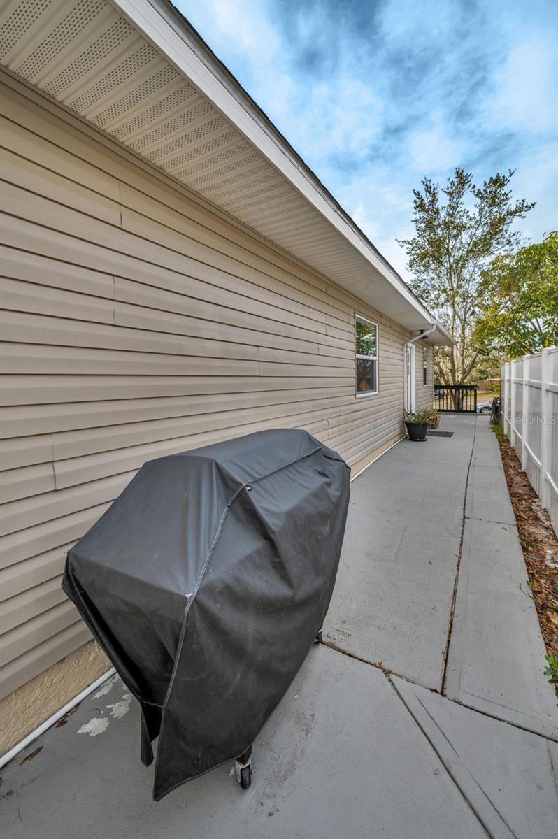 1512 BIG BASS DR, TARPON SPRINGS, FL, 34689