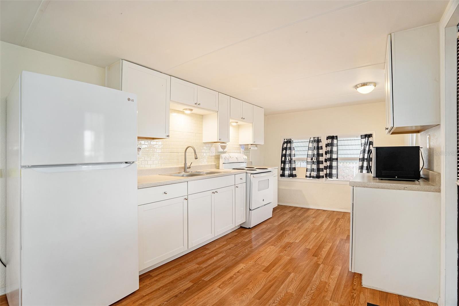 1922 LULLABY DR, HOLIDAY, FL, 34691