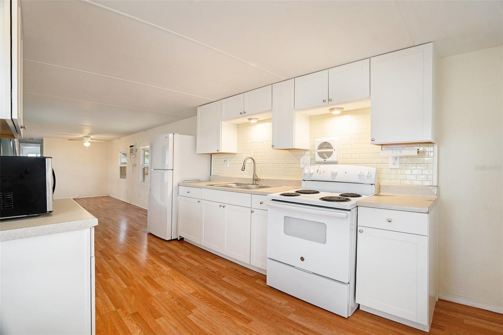 1922 LULLABY DR, HOLIDAY, FL, 34691