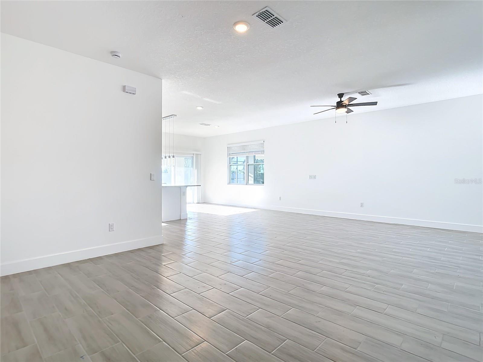 211 AUSTRALIAN DR, ROTONDA WEST, FL, 33947