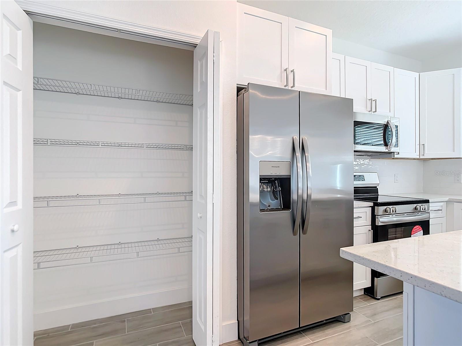 211 AUSTRALIAN DR, ROTONDA WEST, FL, 33947