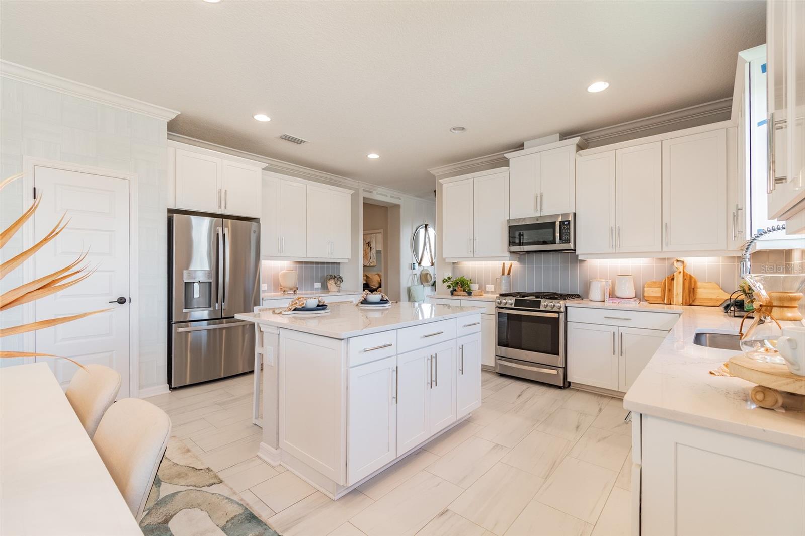 18063 CHERISHED LOOP, LAKEWOOD RANCH, FL, 34211