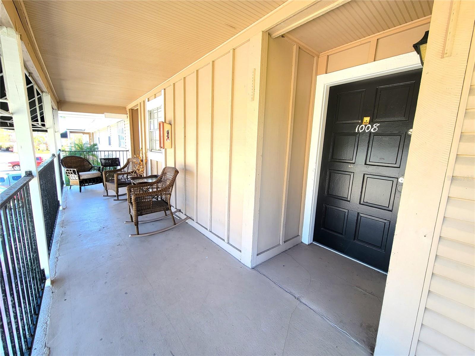 200 COUNTRY CLUB DR #1008, LARGO, FL, 33771