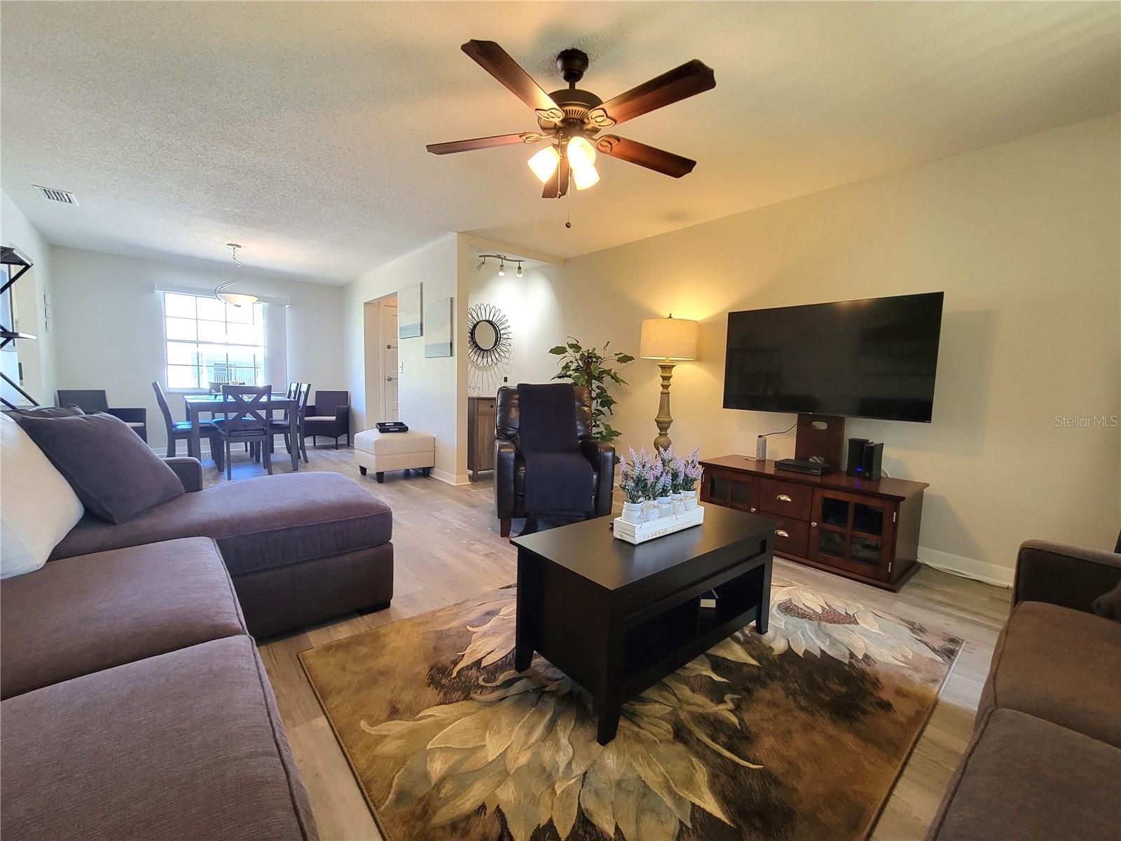 200 COUNTRY CLUB DR #1008, LARGO, FL, 33771