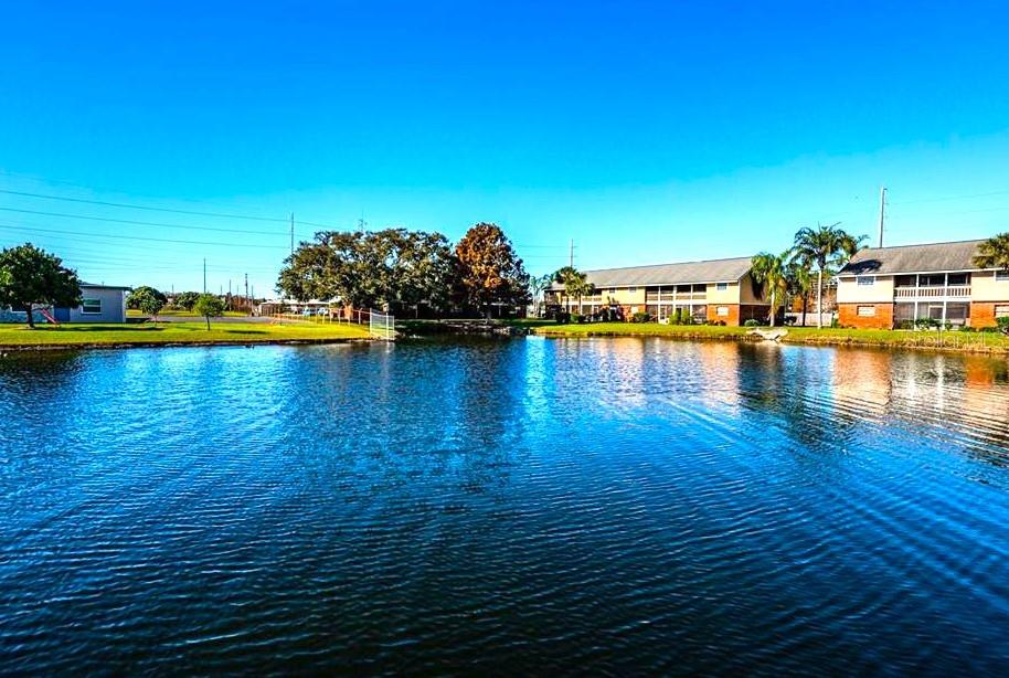 200 COUNTRY CLUB DR #1008, LARGO, FL, 33771