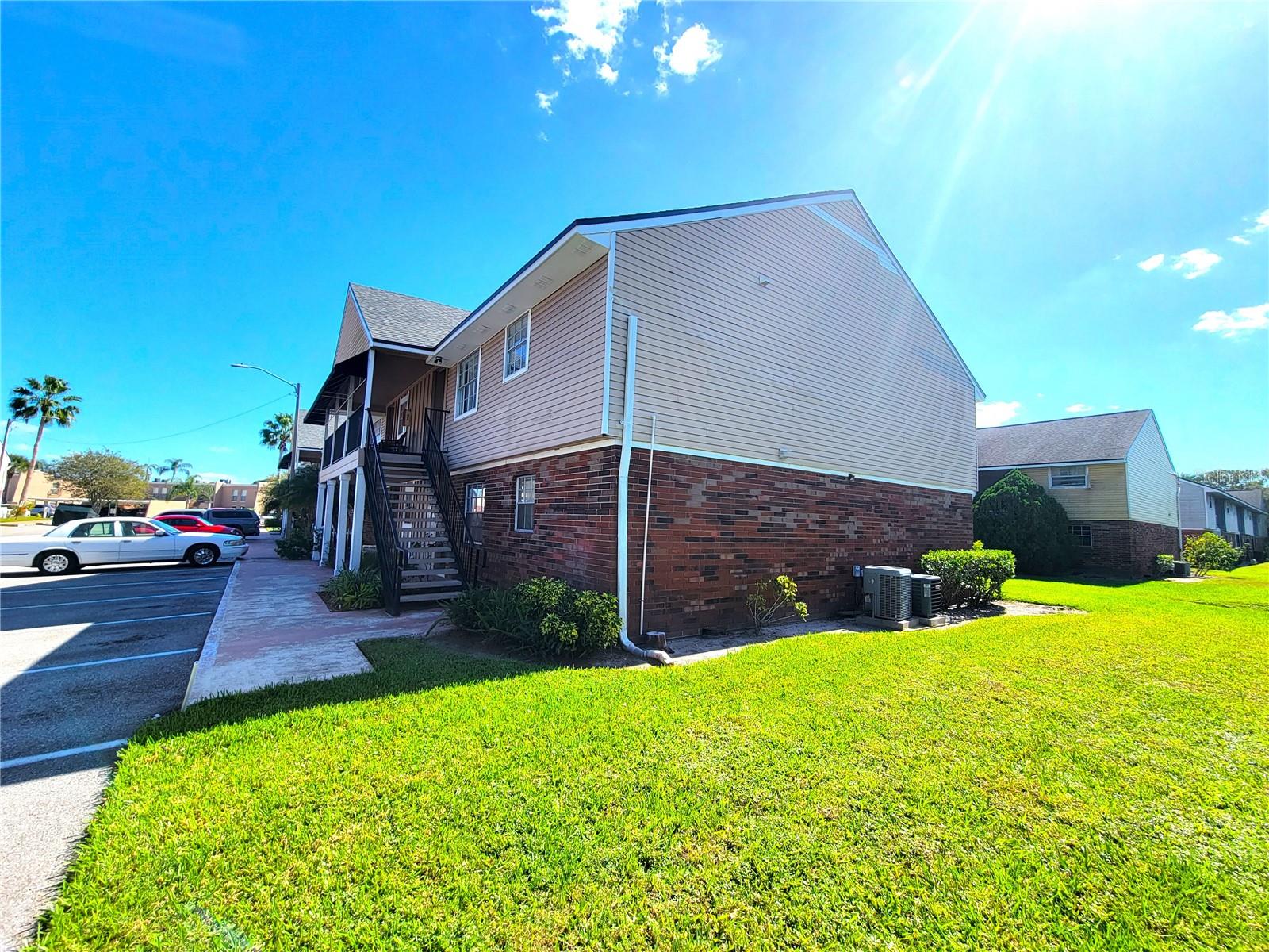 200 COUNTRY CLUB DR #1008, LARGO, FL, 33771
