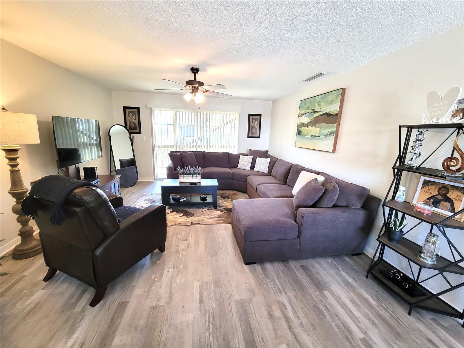 200 COUNTRY CLUB DR #1008, LARGO, FL, 33771