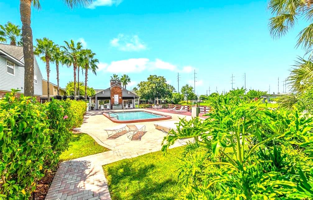 200 COUNTRY CLUB DR #1008, LARGO, FL, 33771
