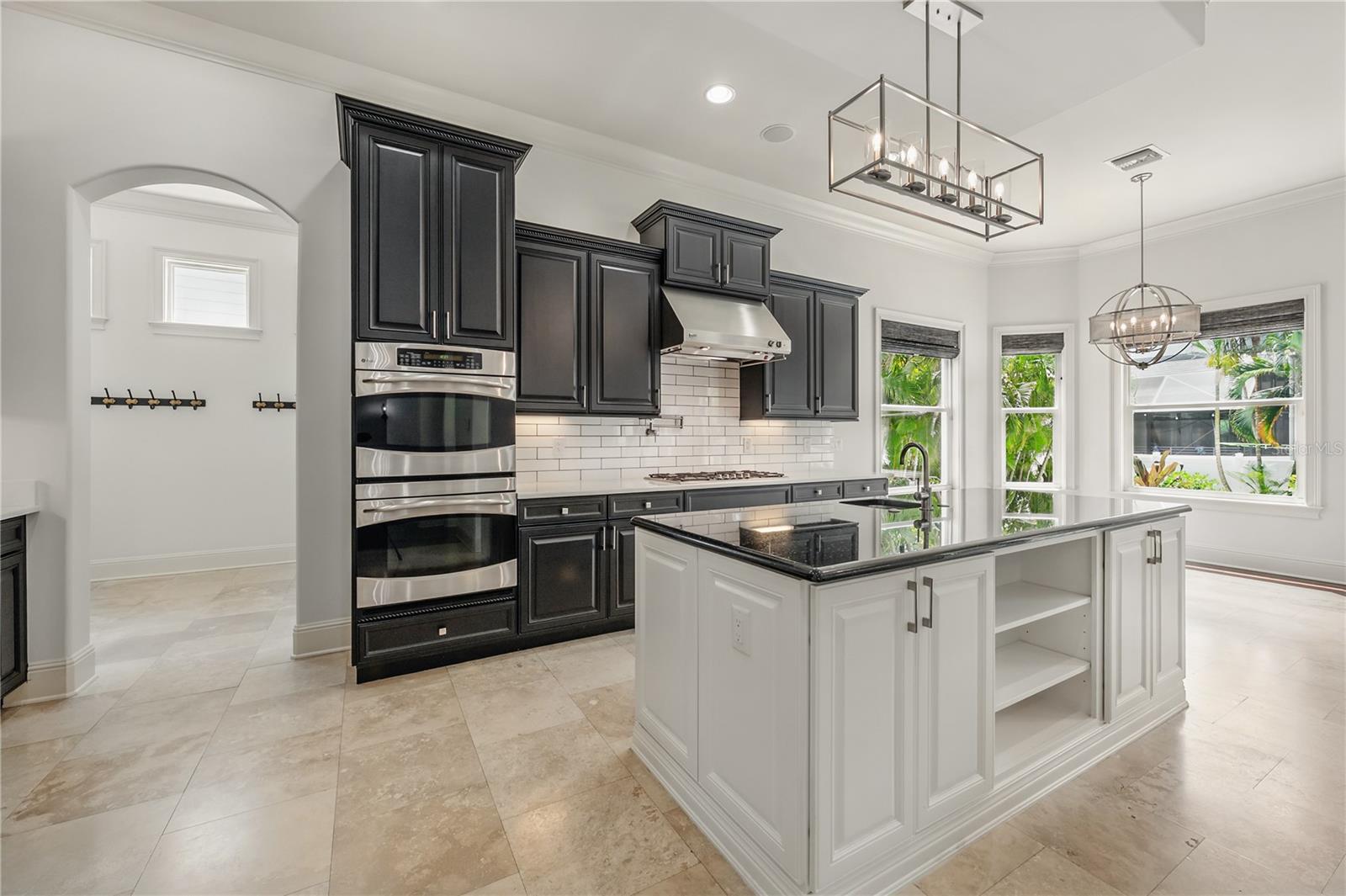 5020 W DICKENS AVE, TAMPA, FL, 33629