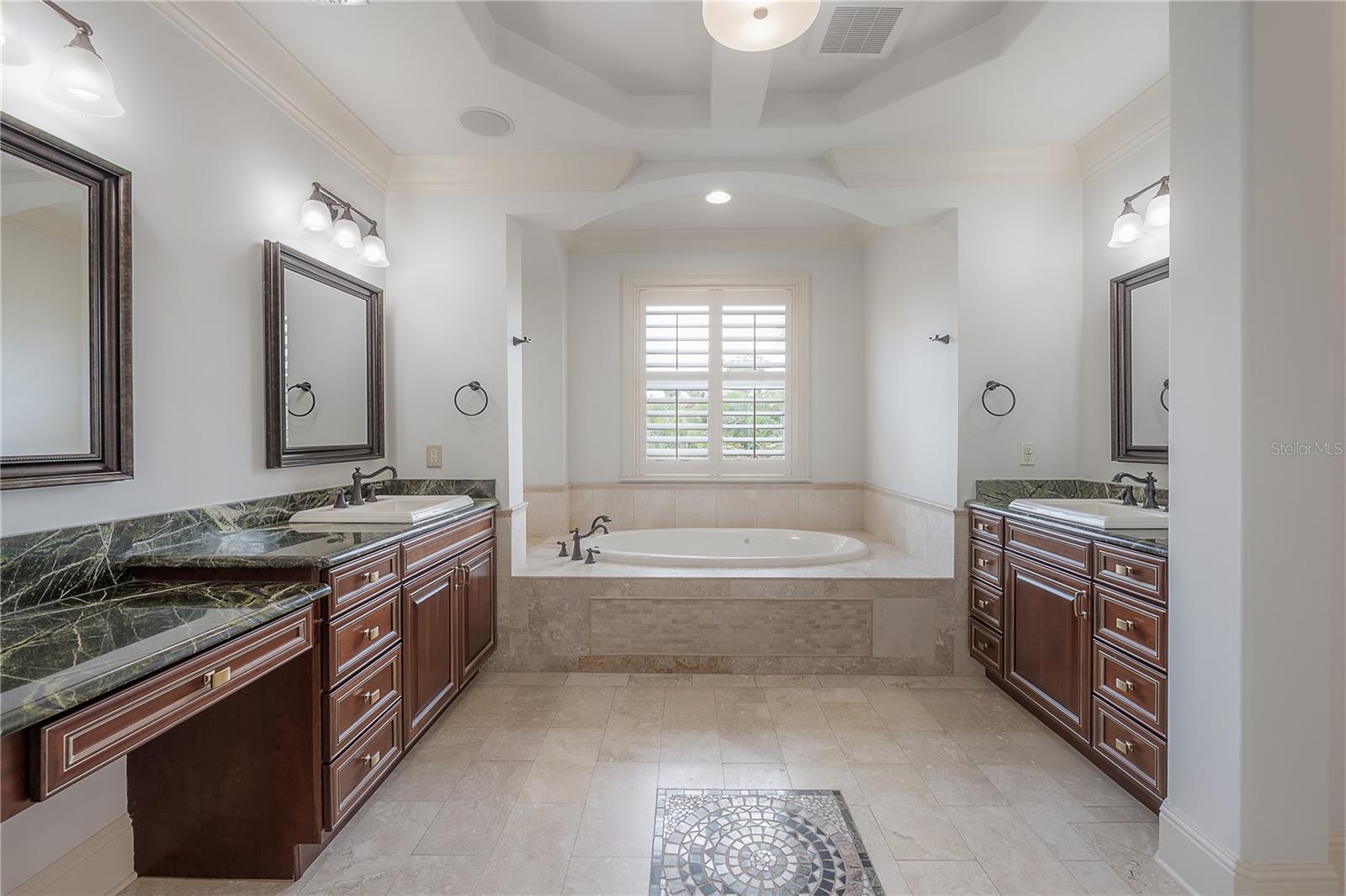 5020 W DICKENS AVE, TAMPA, FL, 33629