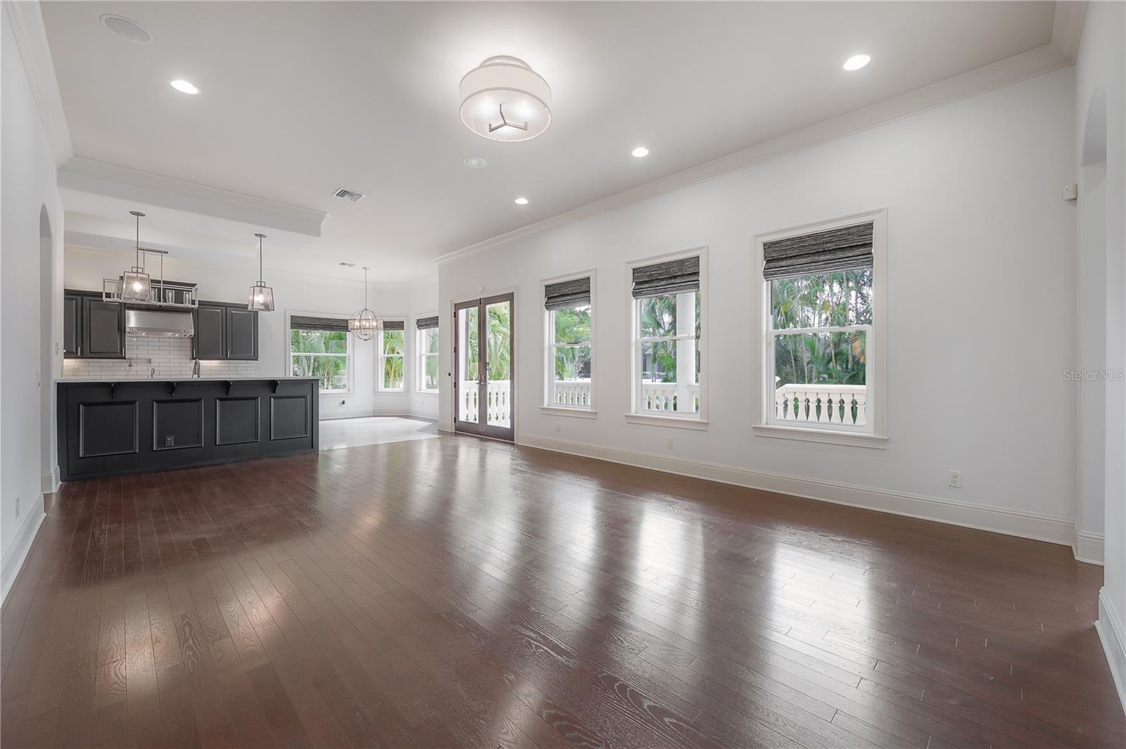 5020 W DICKENS AVE, TAMPA, FL, 33629