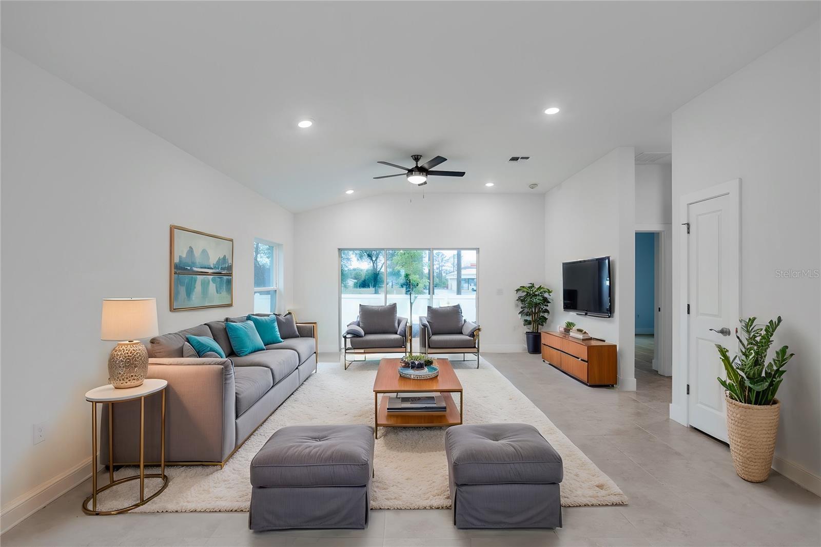 528 ROSE APPLE CIR, PORT CHARLOTTE, FL, 33954