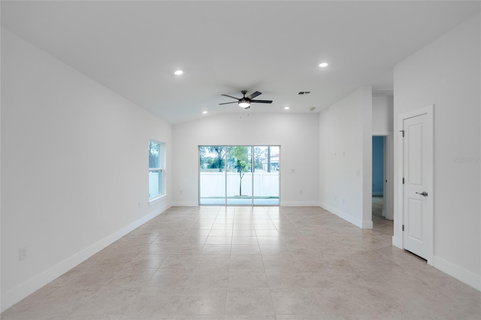 528 ROSE APPLE CIR, PORT CHARLOTTE, FL, 33954