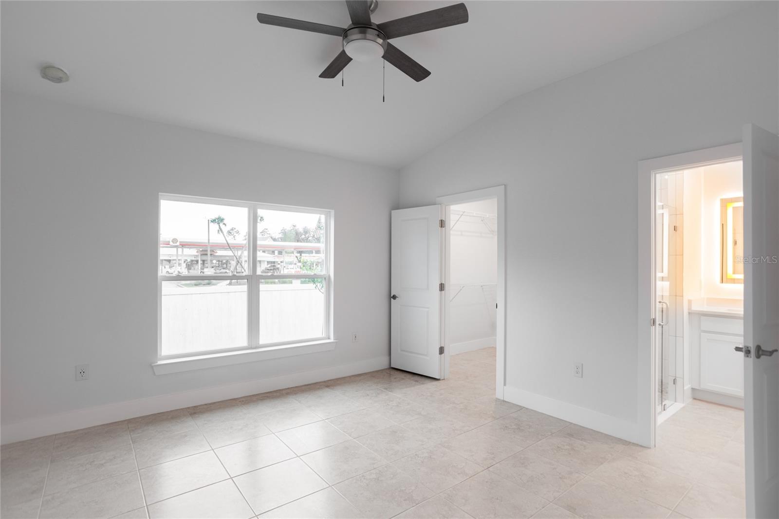 528 ROSE APPLE CIR, PORT CHARLOTTE, FL, 33954