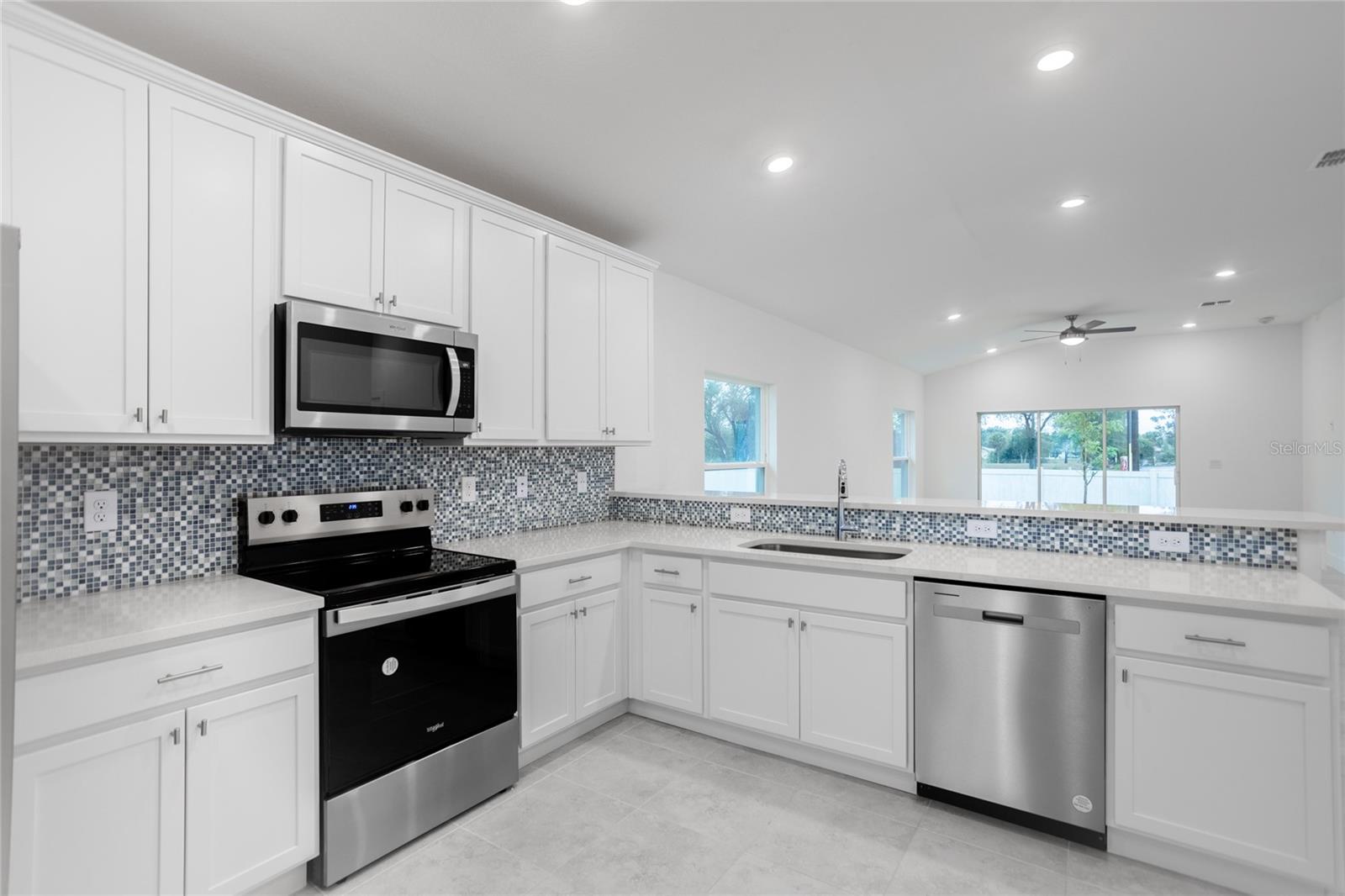 528 ROSE APPLE CIR, PORT CHARLOTTE, FL, 33954