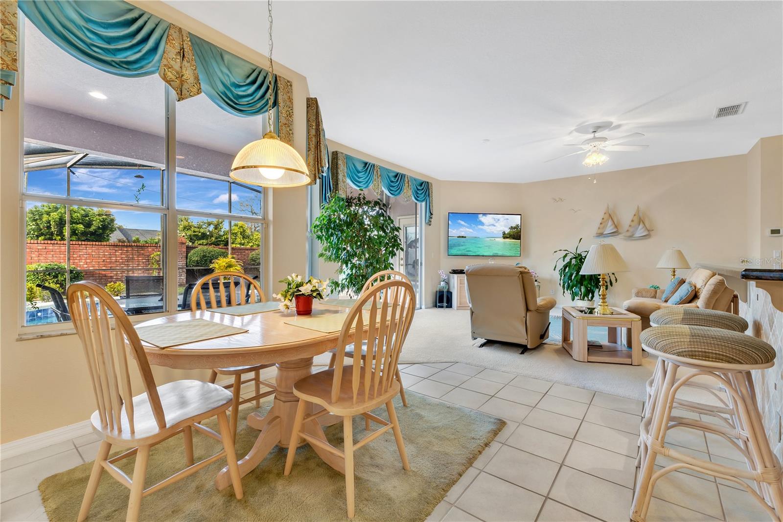 3683 HALF MOON DR, ORLANDO, FL, 32812