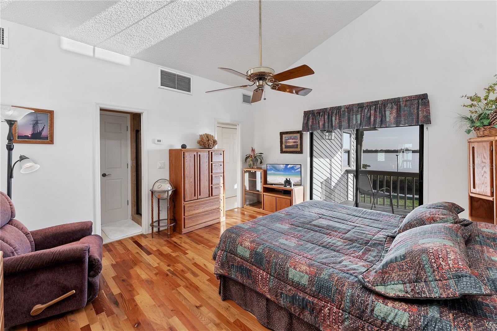 10106 46TH AVE W, BRADENTON, FL, 34210