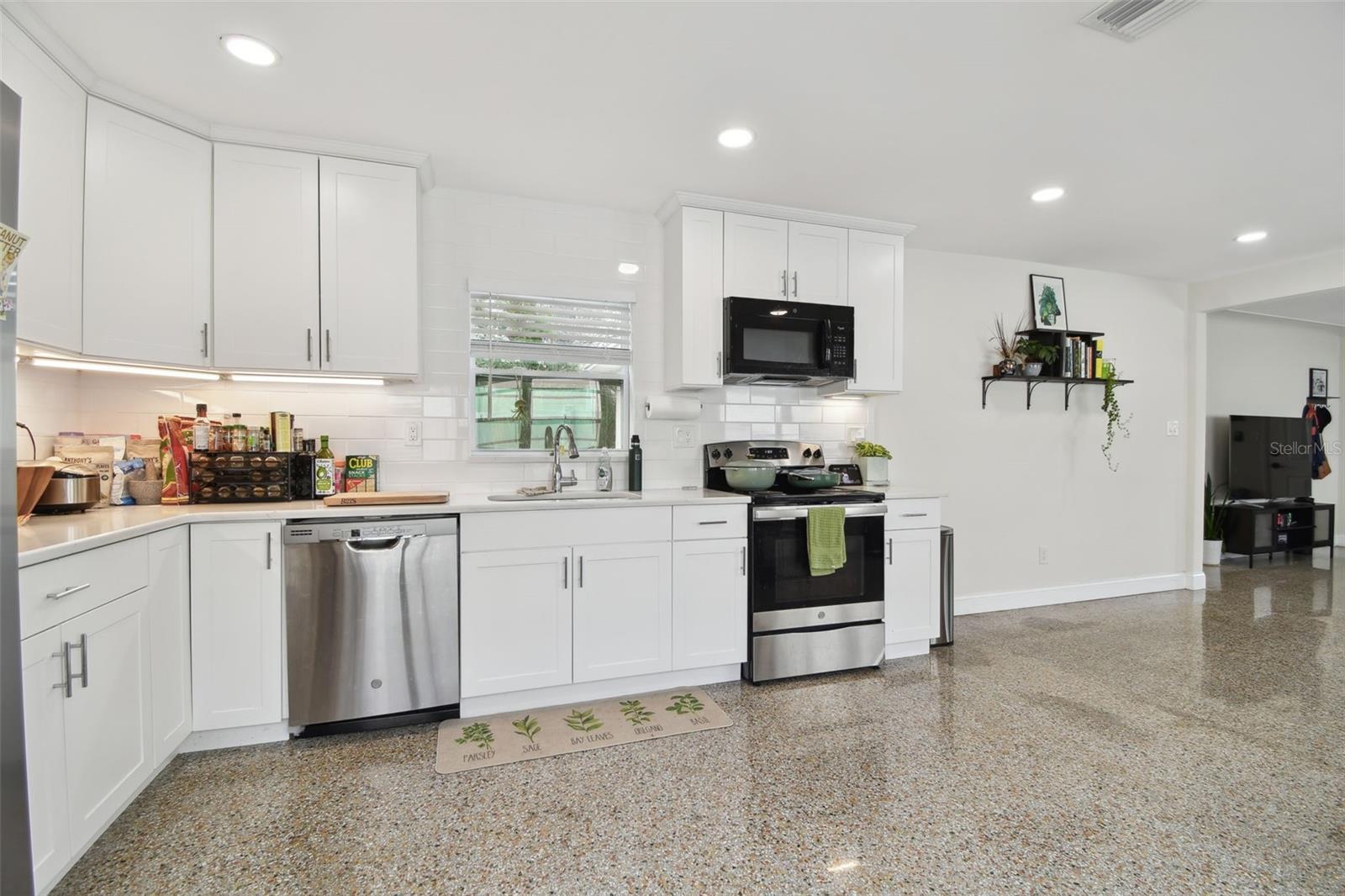 2934 3RD AVE S, ST PETERSBURG, FL, 33712