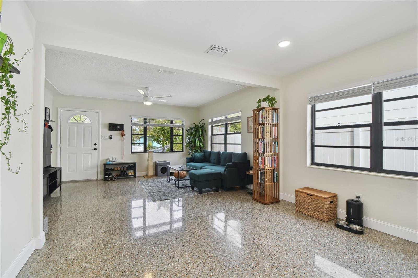 2934 3RD AVE S, ST PETERSBURG, FL, 33712